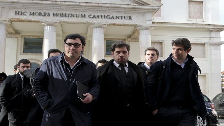 You are currently viewing Observador – Há espaço para aprender e para as saídas à noite