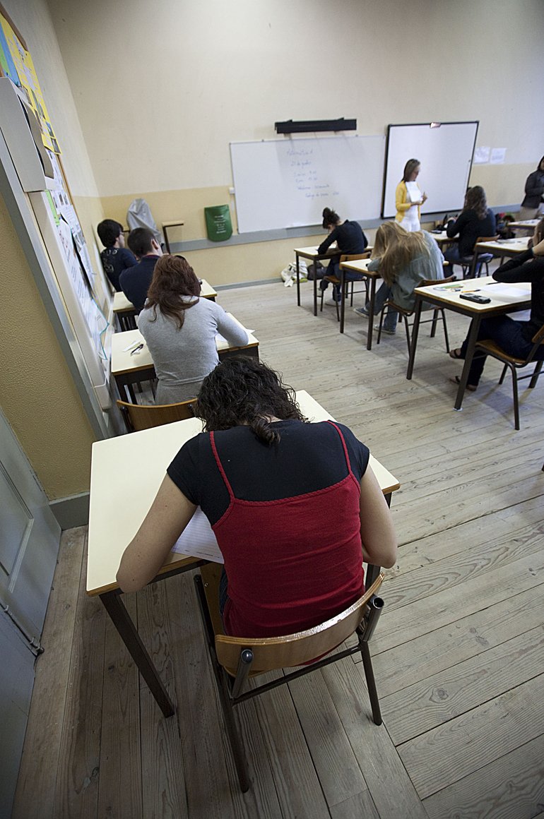 You are currently viewing Público – Ansiedade escolar prejudica desempenho e saúde de cada vez mais crianças